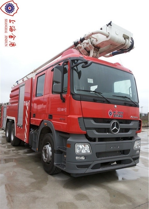 High Spraying Water Tower Fire Truck Benz Chassis 32 Meters Working Height