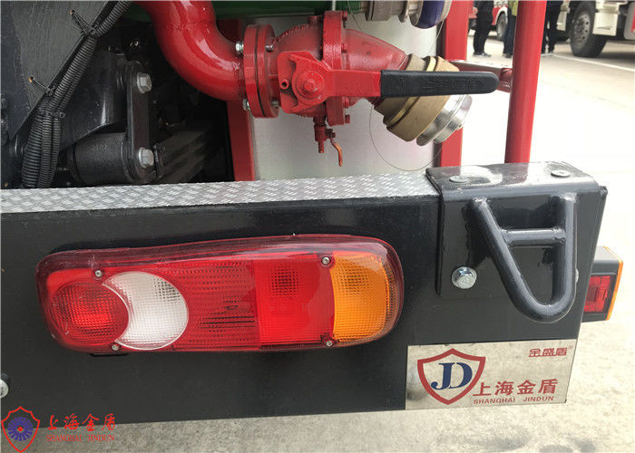 Light Duty 2000L Water Tanker Fire Truck with Double Row Cab Five Seats