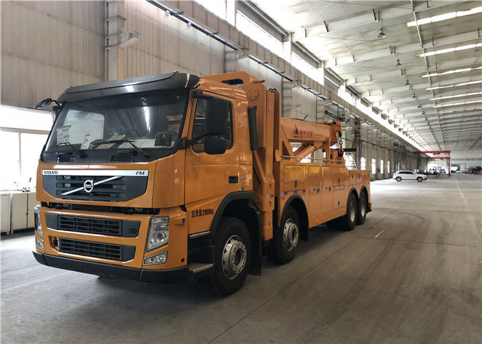 8X4 Chassis 2 Passengers Road Wrecker Truck Diesel Fuel Traction Weight 100 Ton