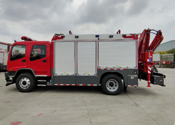Diesel 100Km/H Q235A Emergency Rescue Fire Truck with 5000kg Lifting Crane